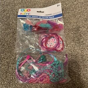 Colorful Dress Up Favor Pack